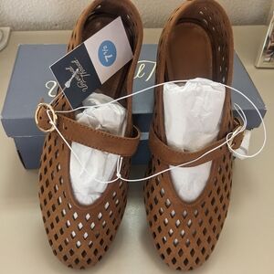 Universal Thread Brown Perforated Mary Jane Shoes